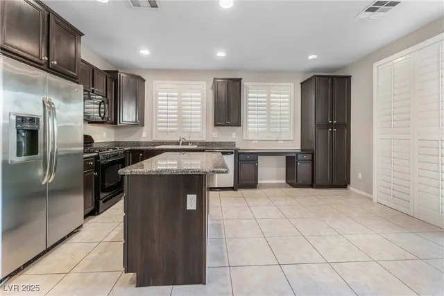 $2,650 | 11371 Merado Peak Drive, Las Vegas, NV 89135