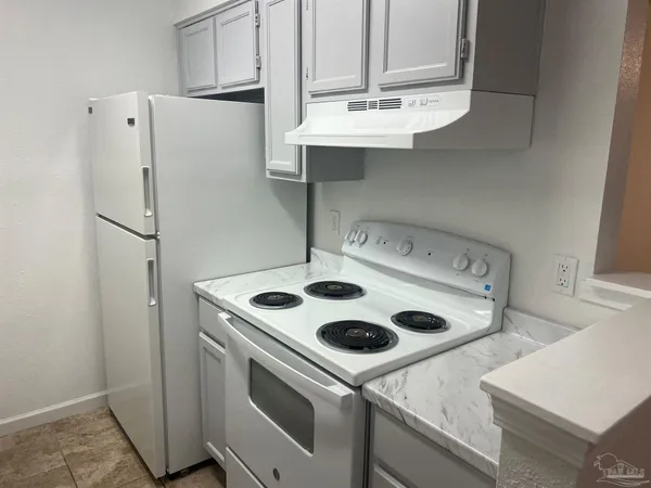 $1,300 | 2300 West Michigan Avenue, Unit 12, Pensacola, FL 32526
