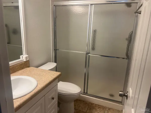 $1,300 | 2300 West Michigan Avenue, Unit 12, Pensacola, FL 32526