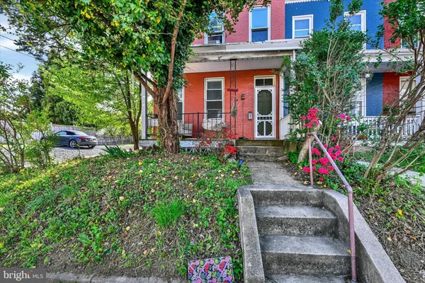 $270,000 | 3600 Hooper Avenue, Baltimore, MD 21211