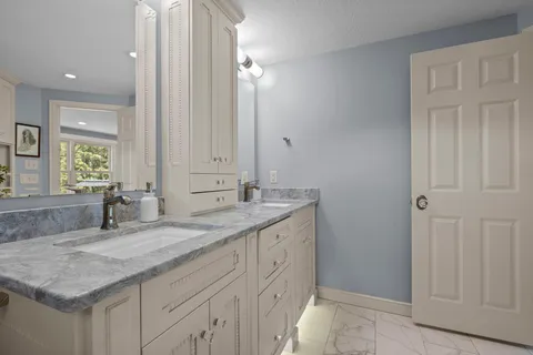 $825,000 | 4742 Gaywood Drive, Minnetonka, MN 55345