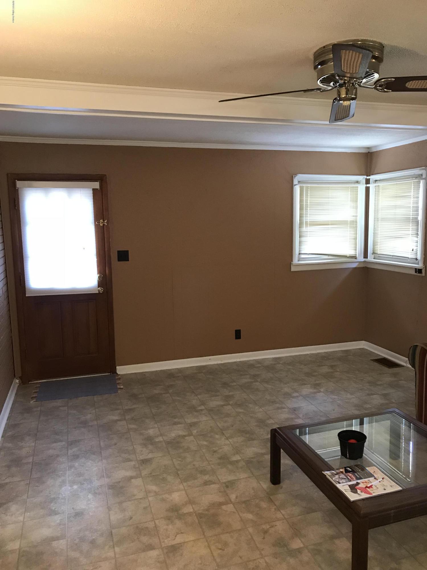 3820 Chatham Road Louisville, KY 40218 - Photo 19 of 34 19
