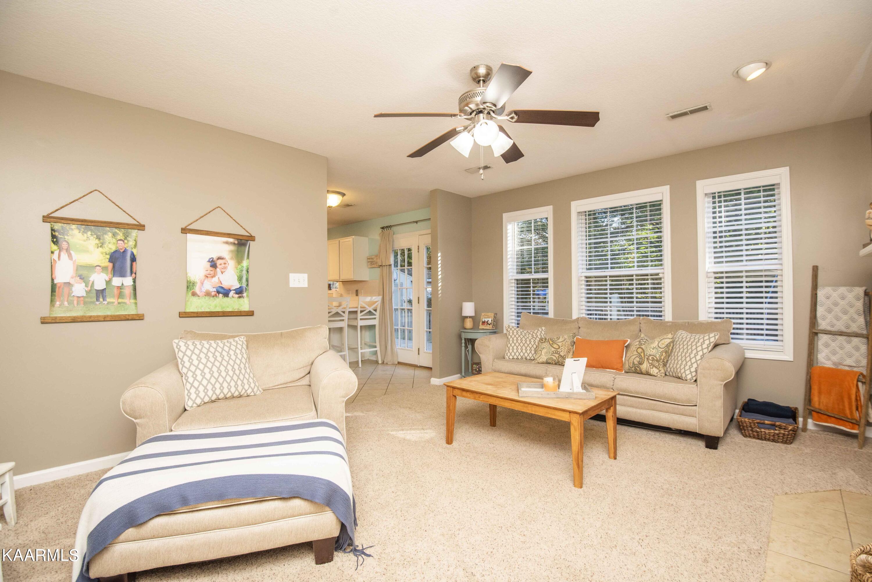 3306 Adams Gate Road Knoxville, TN 37931 - Photo 13 of 41 living 2