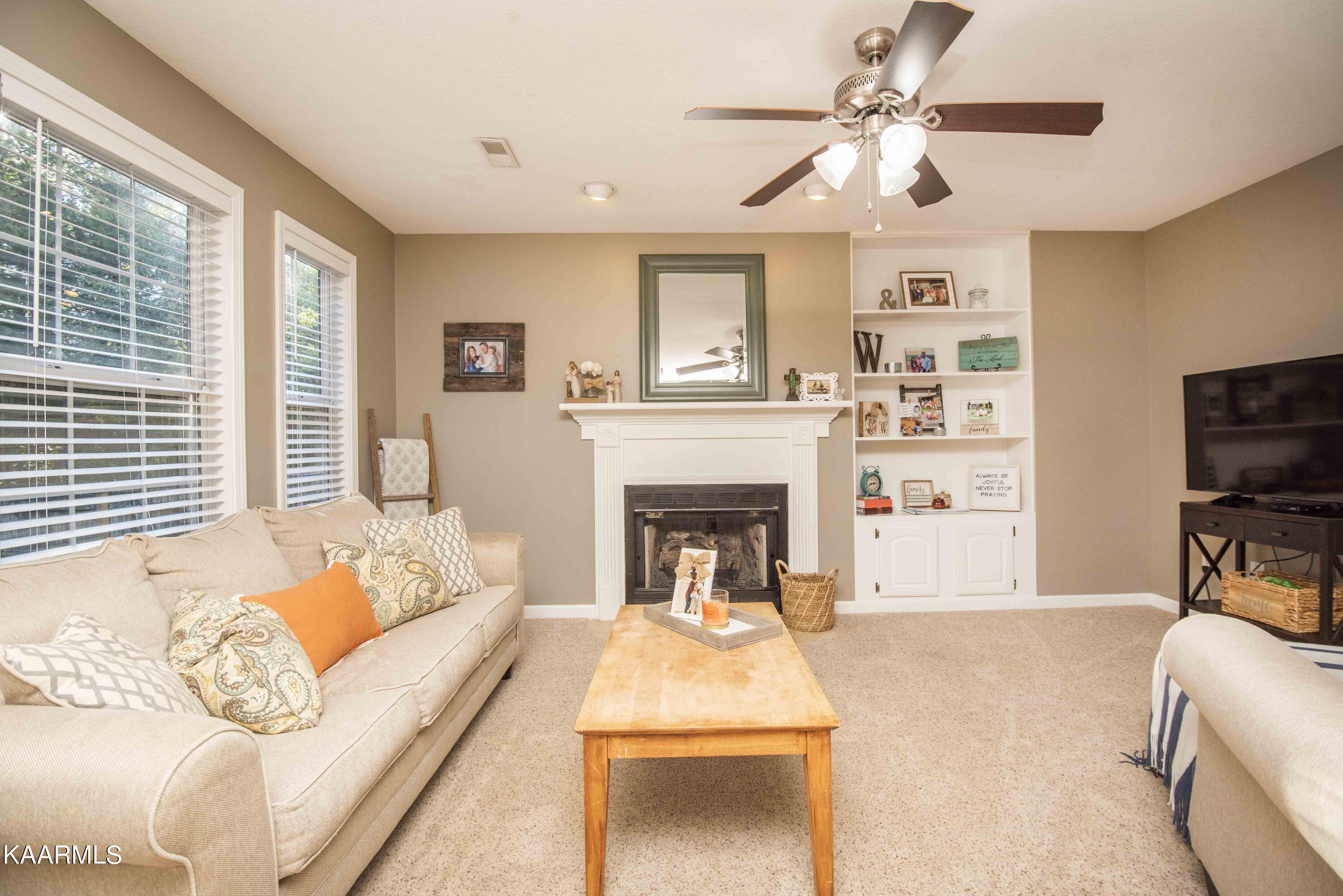 3306 Adams Gate Road Knoxville, TN 37931 - Photo 14 of 41 living 3