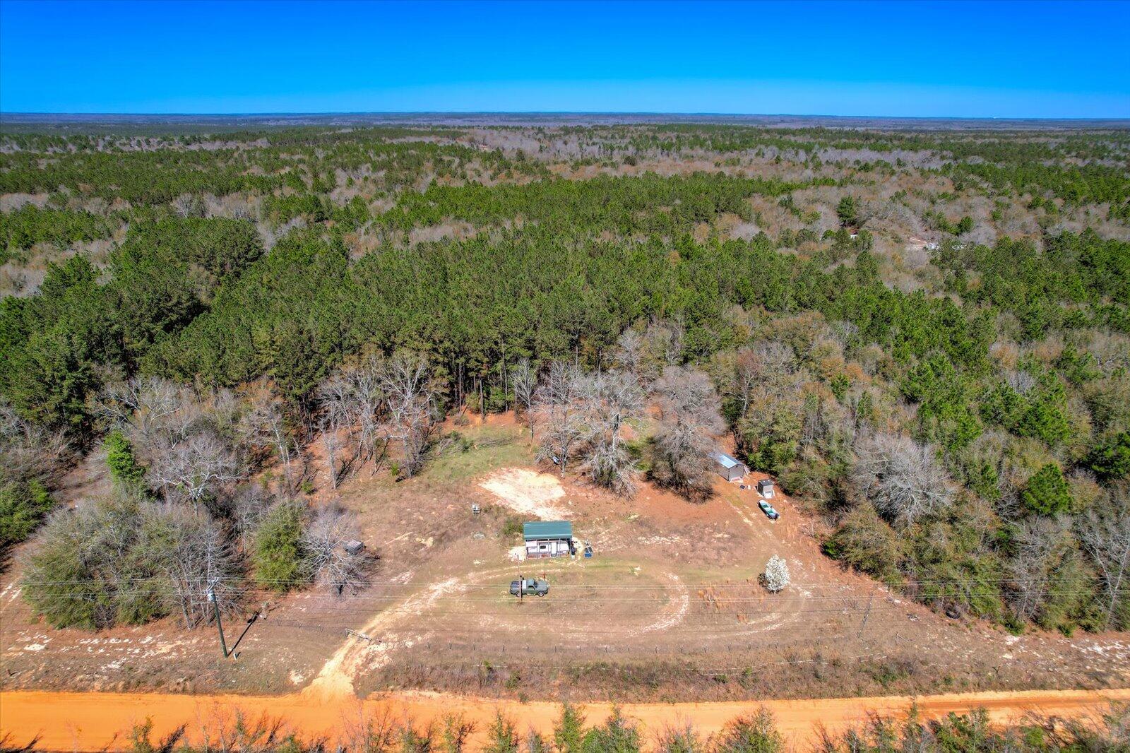 1045 Centerwood Road Williston, SC 29853 - Photo 6 of 14