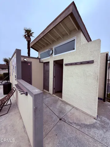 a view of a house with garage
