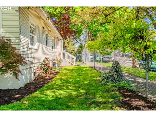 $600,000 | 9806-9820 North Midway Avenue, Portland, OR 97203