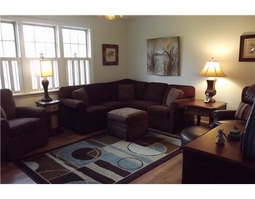 3580 Middle Road Sidney, ME 04330 - Photo 9 of 25 Living Room.
