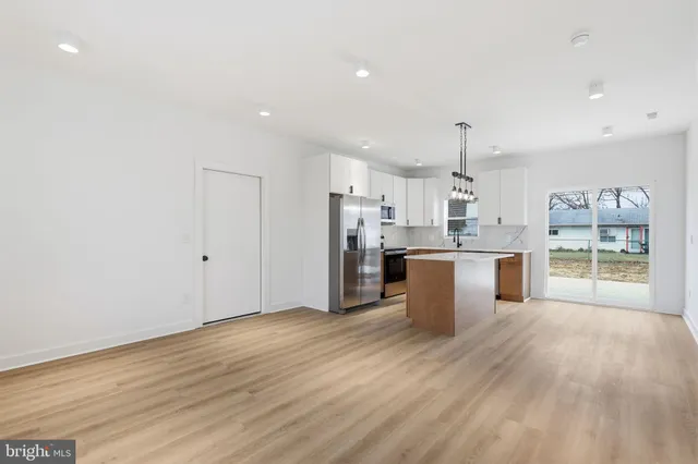 $3,800 | 65 Oaktree Drive, Levittown, PA 19055