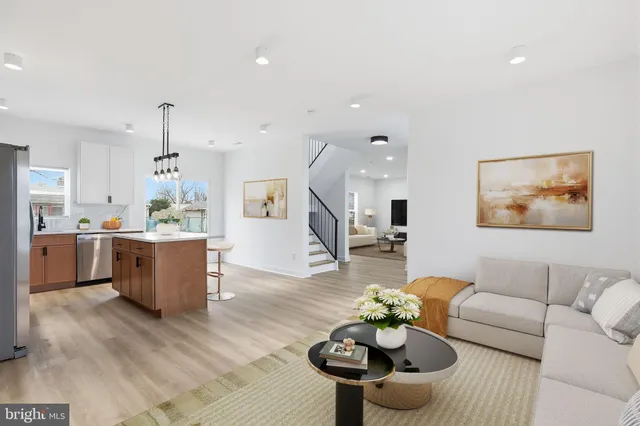 $3,800 | 65 Oaktree Drive, Levittown, PA 19055