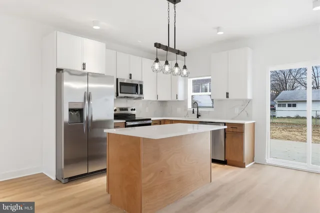 $3,800 | 65 Oaktree Drive, Levittown, PA 19055