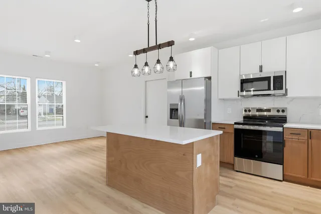 $3,800 | 65 Oaktree Drive, Levittown, PA 19055