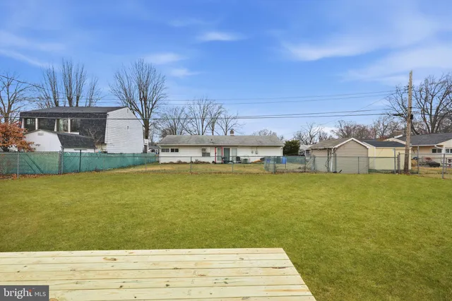 $3,800 | 65 Oaktree Drive, Levittown, PA 19055