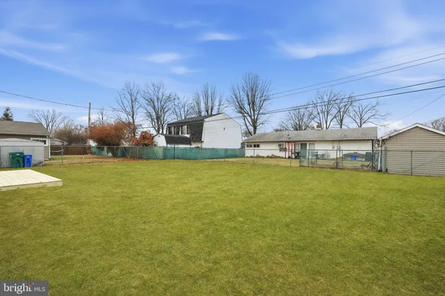 $3,800 | 65 Oaktree Drive, Levittown, PA 19055