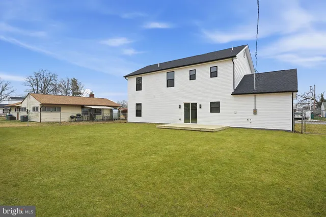 $3,800 | 65 Oaktree Drive, Levittown, PA 19055