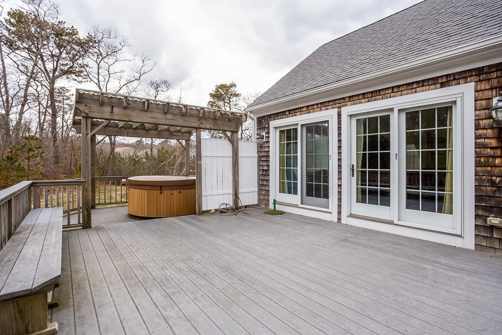 26 Oakbluff Road Bourne, MA 02562 - Photo 20 of 27