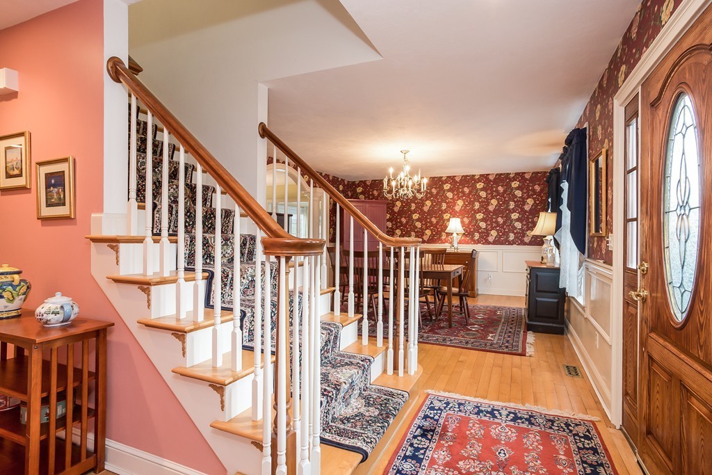 26 Oakbluff Road Bourne, MA 02562 - Photo 3 of 27