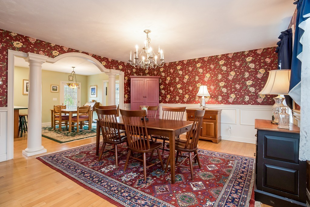 26 Oakbluff Road Bourne, MA 02562 - Photo 4 of 27