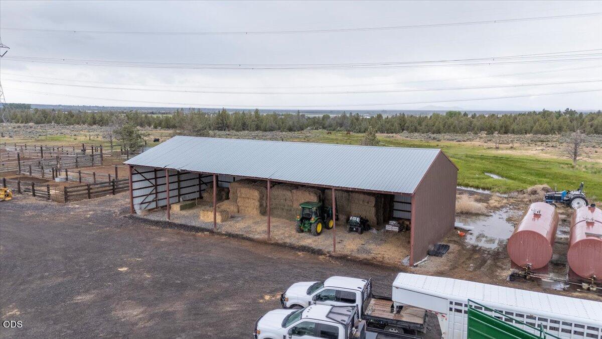 7995 Southwest Houston Lake Road Powell Butte, OR 97753 - Photo 49 of 70