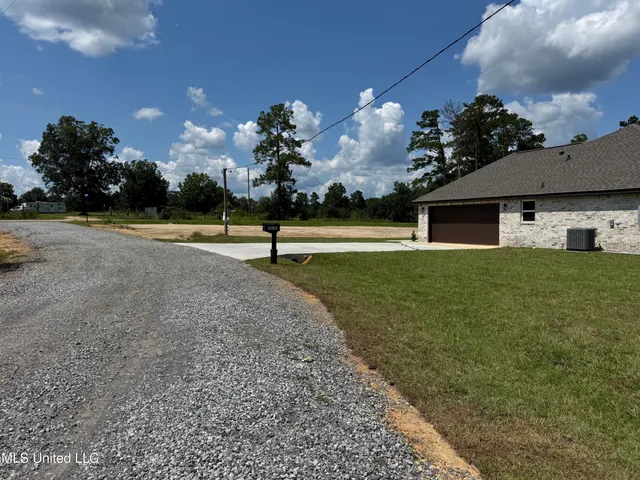 $329,900 | 24100 Autumn Place, Picayune, MS 39466