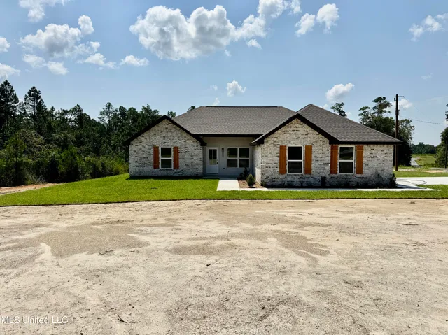 $329,900 | 24100 Autumn Place, Picayune, MS 39466