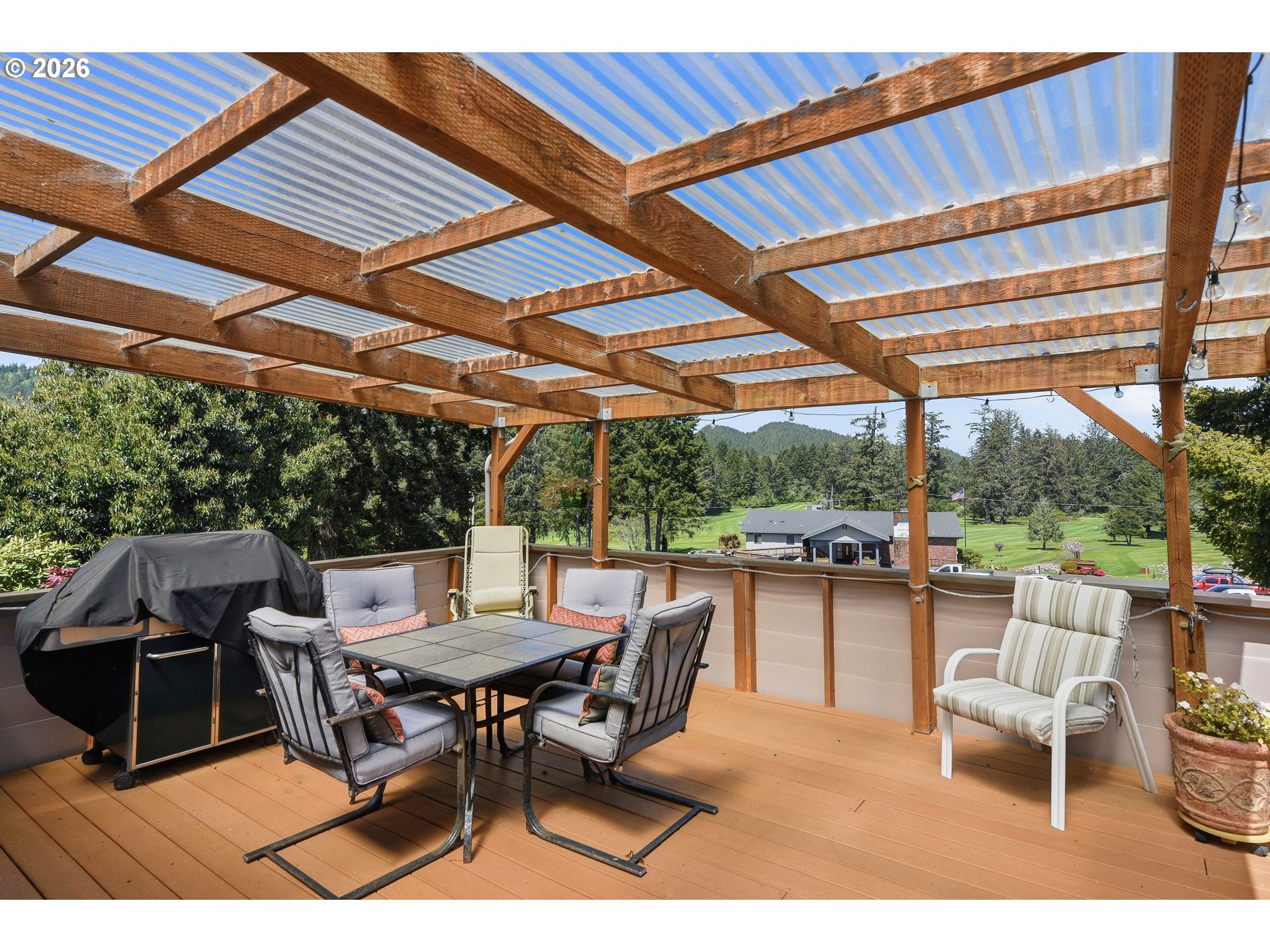 2820 Country Club Court Reedsport, OR 97467 - Photo 26 of 37 Deck