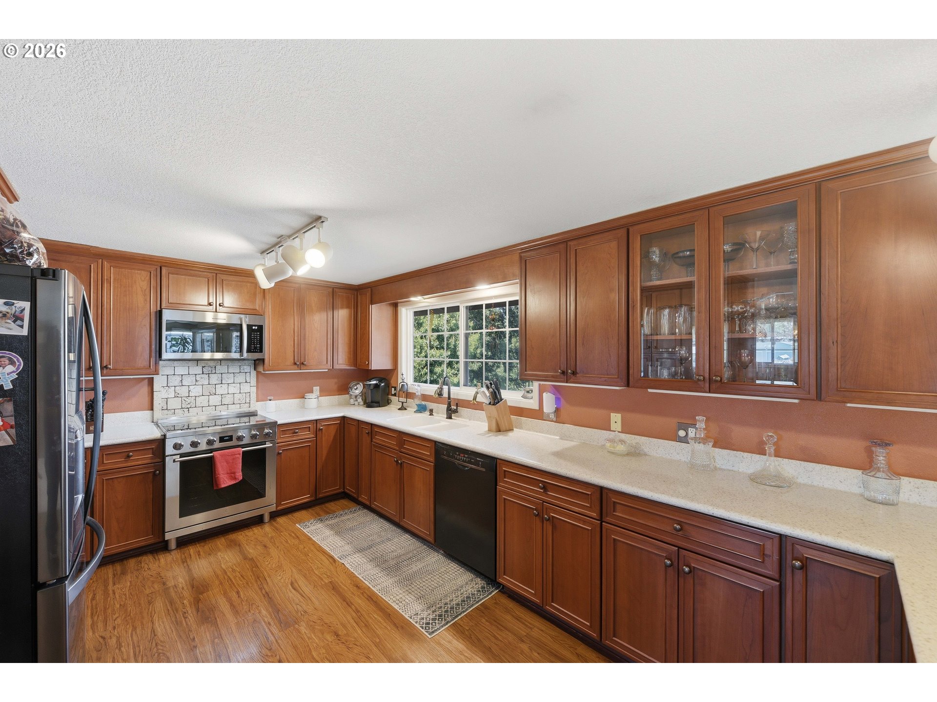2820 Country Club Court Reedsport, OR 97467 - Photo 7 of 37 Kitchen