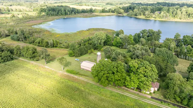 $525,000 | 13228 Dutch Settlement Road, Marcellus, MI 49067