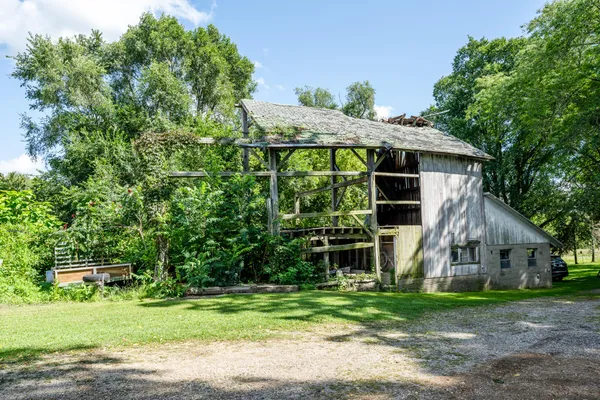 $500,000 | 13228 Dutch Settlement Road, Marcellus, MI 49067