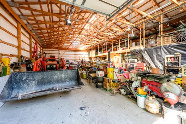 $500,000 | 13228 Dutch Settlement Road, Marcellus, MI 49067