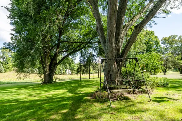 $500,000 | 13228 Dutch Settlement Road, Marcellus, MI 49067