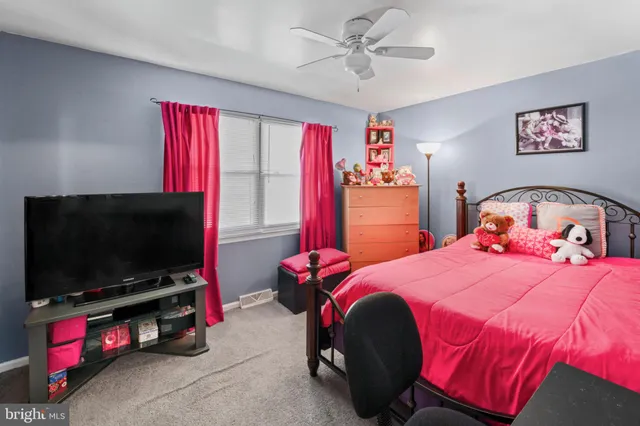 $280,000 | 28 Lanford Road, New Castle, DE 19720