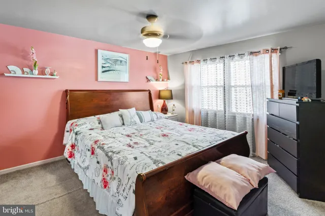 $280,000 | 28 Lanford Road, New Castle, DE 19720