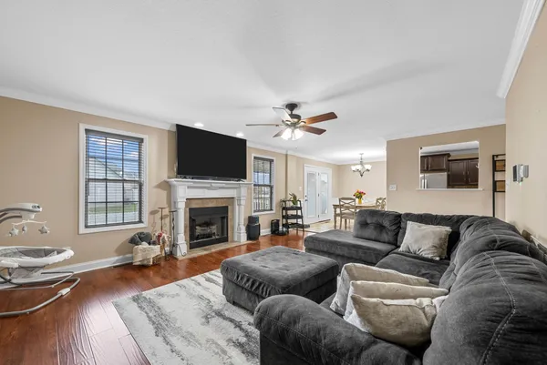 $1,900 | 667 Fox Hound Drive, Clarksville, TN 37040