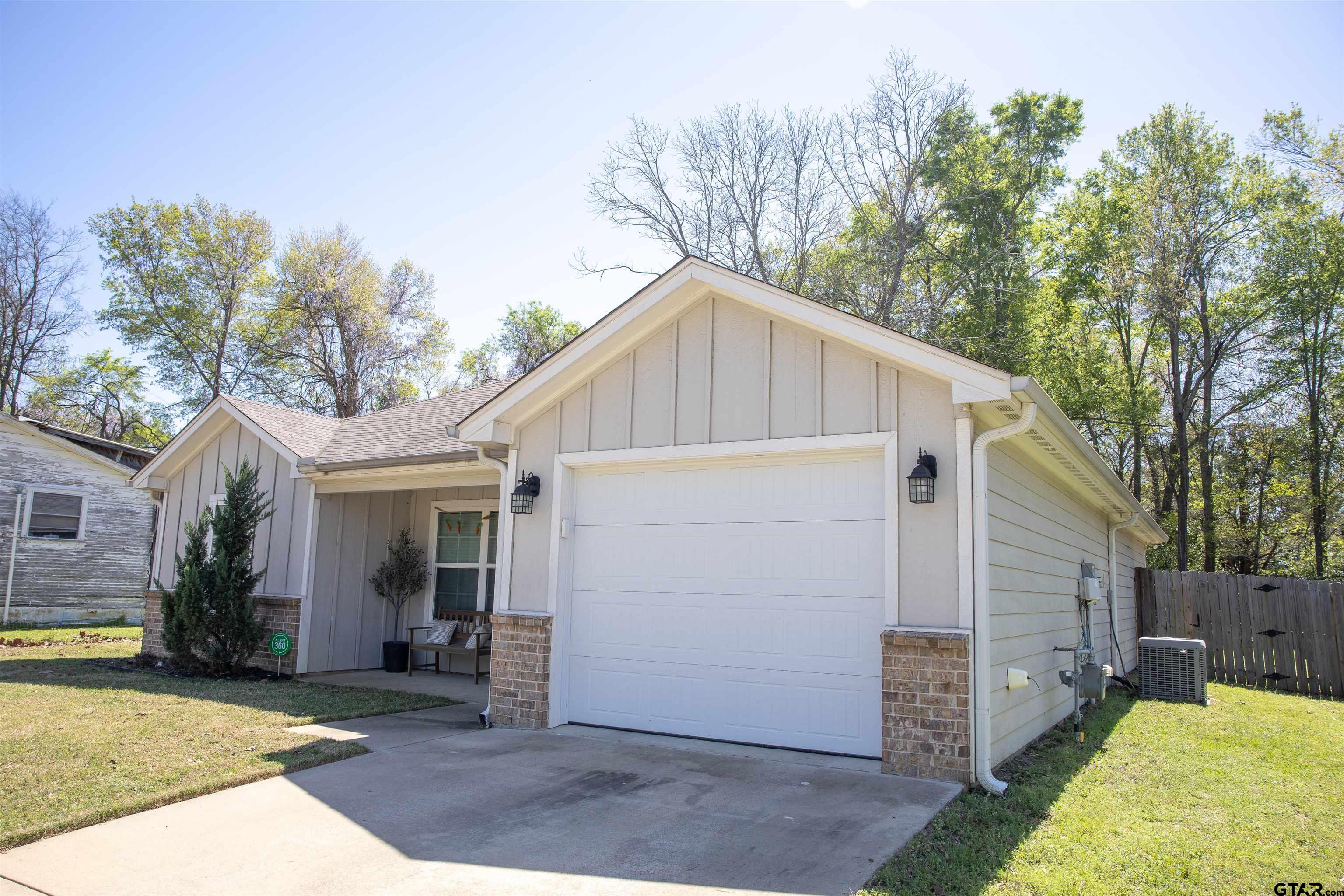 2214 Walton Road Tyler, TX 75701 - Photo 3 of 36