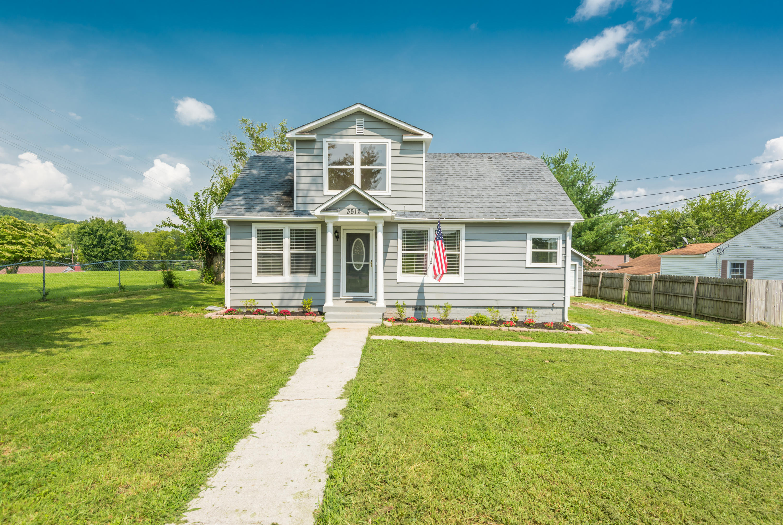 3512 Alice Bell Road Knoxville, TN 37917 - Photo 1 of 35 2512AliceBellRd-35