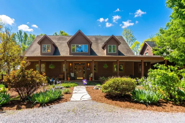 $689,900 | 150 Fairfield Estates Drive, Raphine, VA 24472
