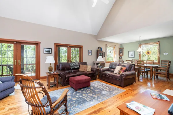$689,900 | 150 Fairfield Estates Drive, Raphine, VA 24472