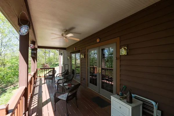 $689,900 | 150 Fairfield Estates Drive, Raphine, VA 24472