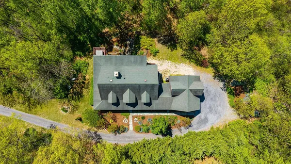 $689,900 | 150 Fairfield Estates Drive, Raphine, VA 24472