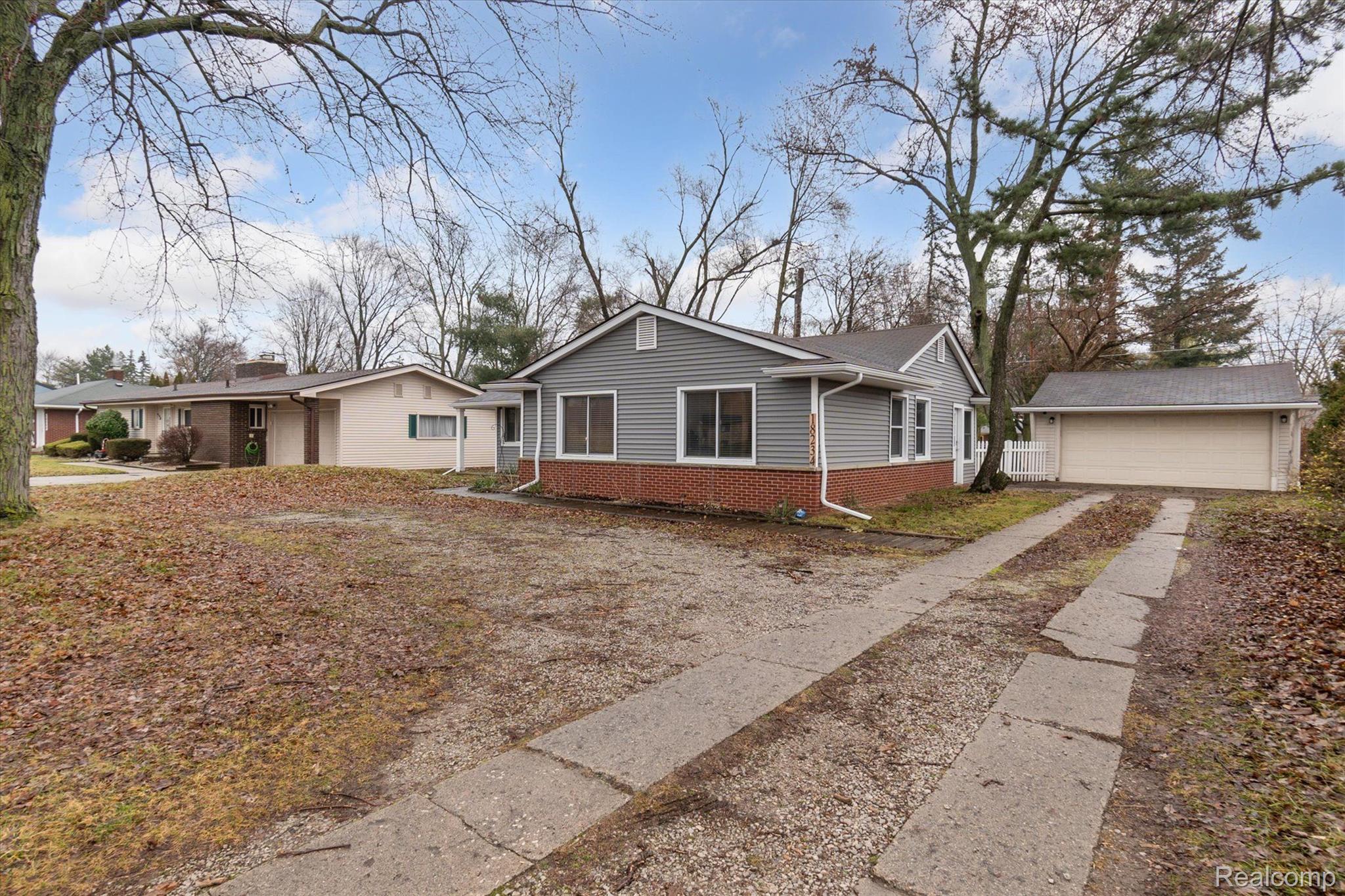 18234 Farmington Road Livonia, MI 48152 - Photo 4 of 37