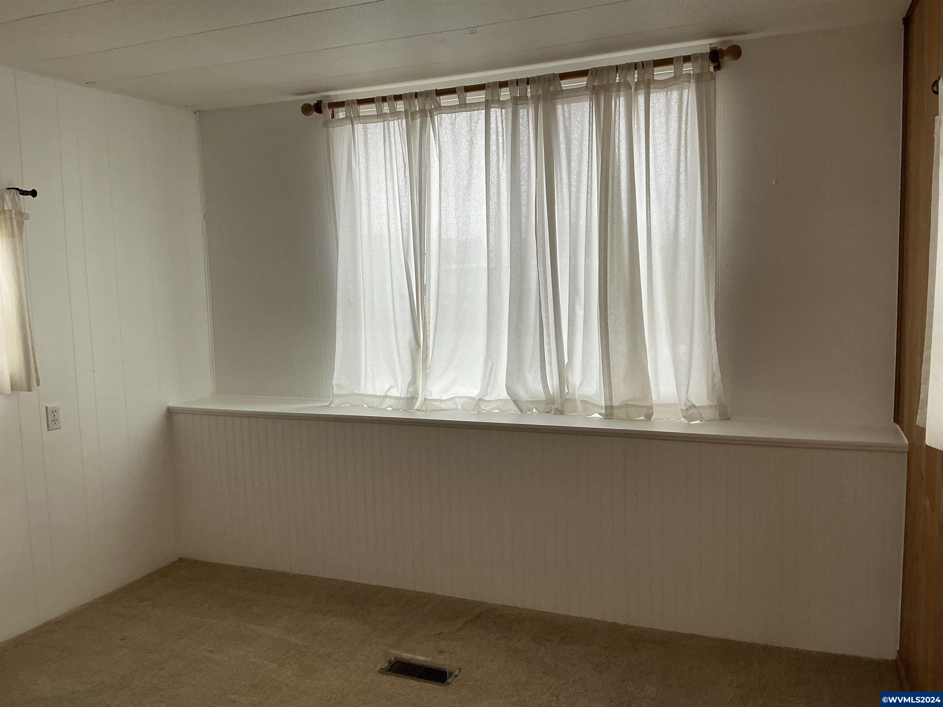 5422 Portland Road Northeast, Unit 19 Salem, OR 97305 - Photo 19 of 26