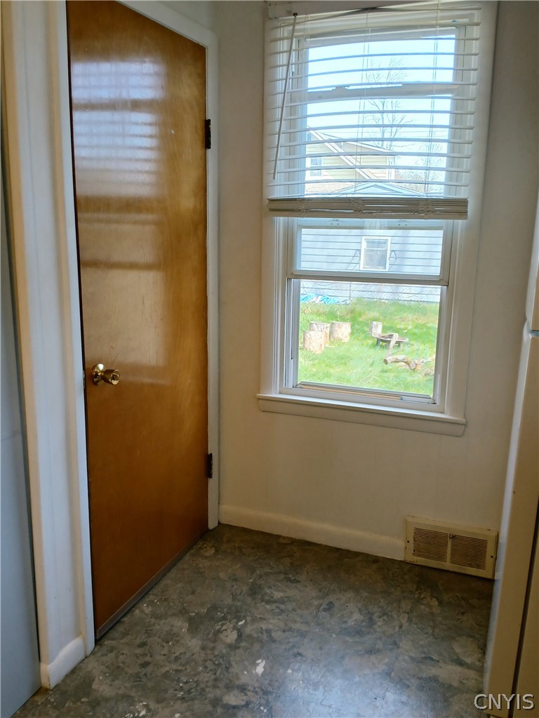 916 Elwood Street Rome, NY 13440 - Photo 11 of 28