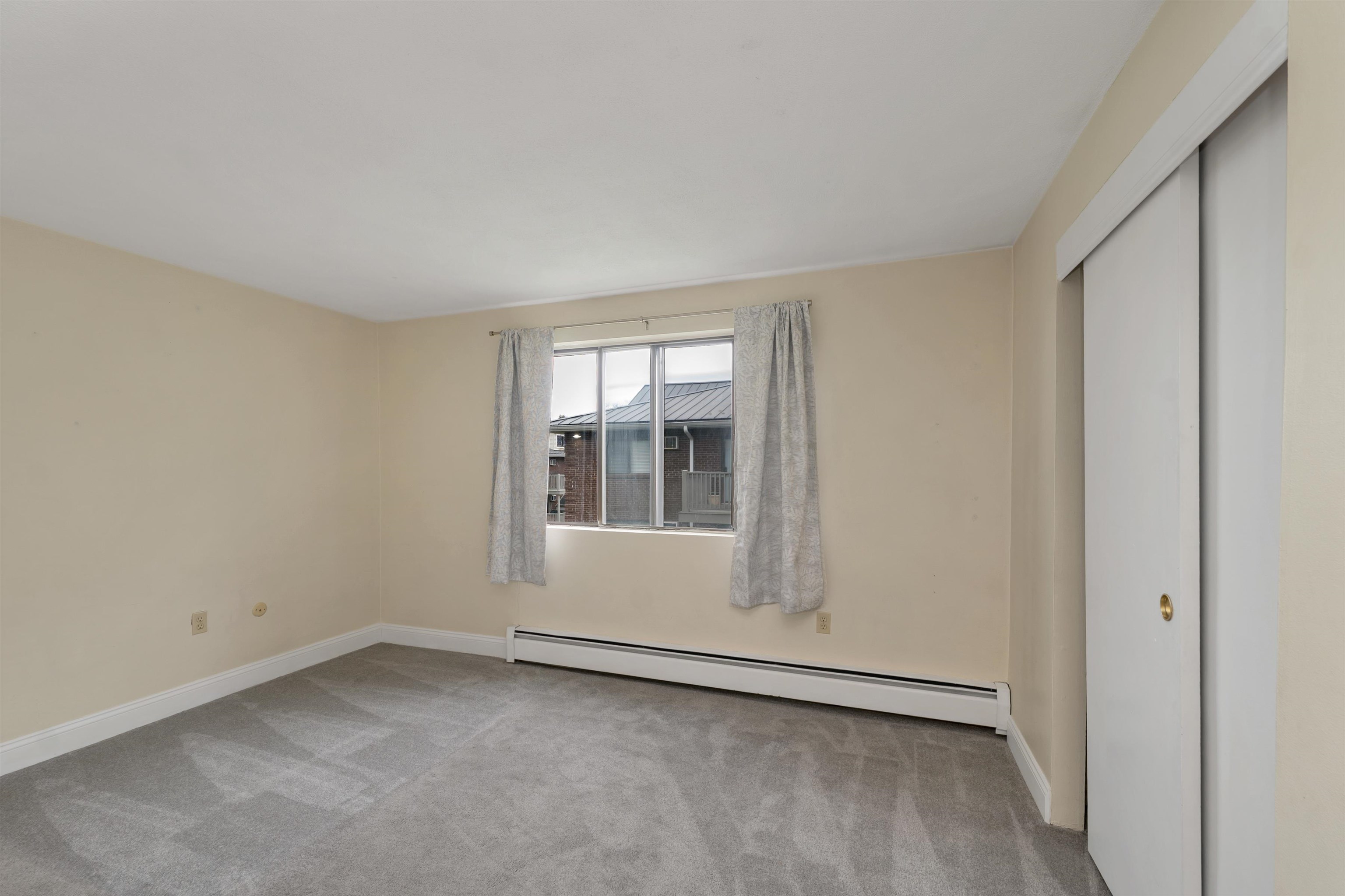 31 Andrew Street, Unit 19 Manchester, NH 03104 - Photo 15 of 22