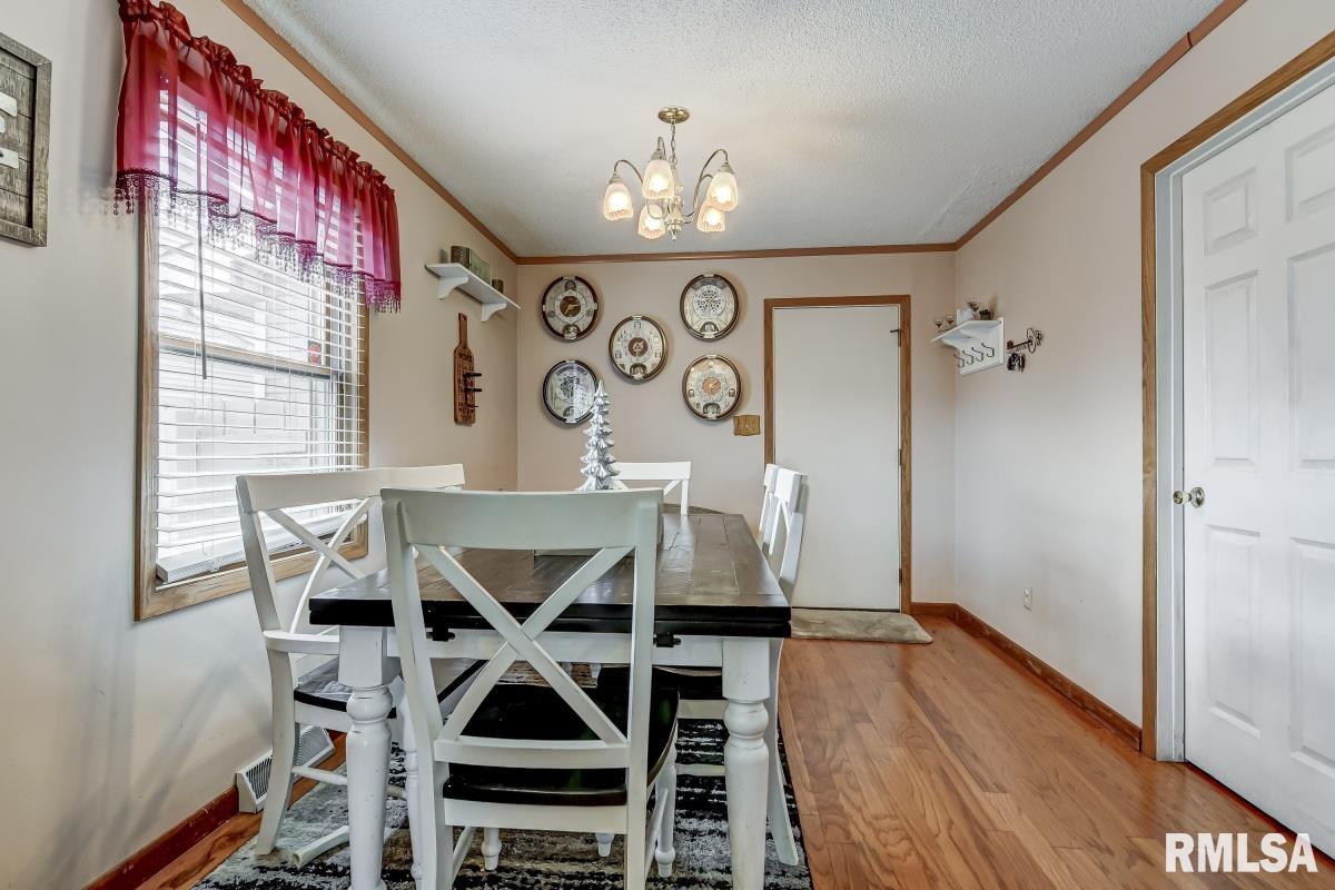 2712 Cheshire Road Springfield, IL 62703 - Photo 15 of 35