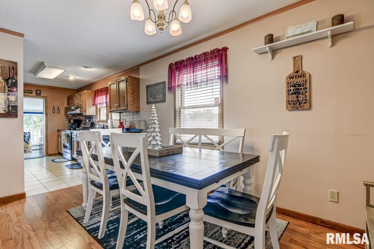 2712 Cheshire Road Springfield, IL 62703 - Photo 16 of 35