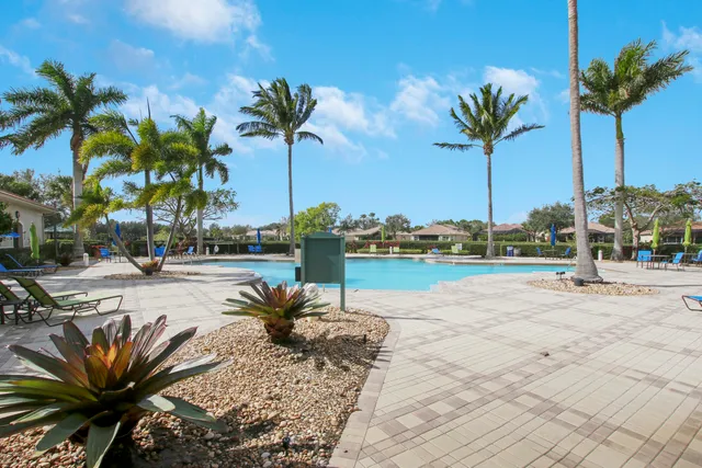 $449,900 | 9212 Short Chip Circle, Port St. Lucie, FL 34986