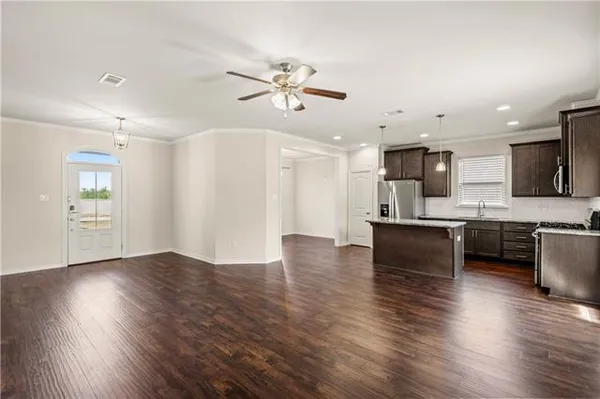 $2,700 | 873 Smolkin Lane, Waggaman, LA 70094
