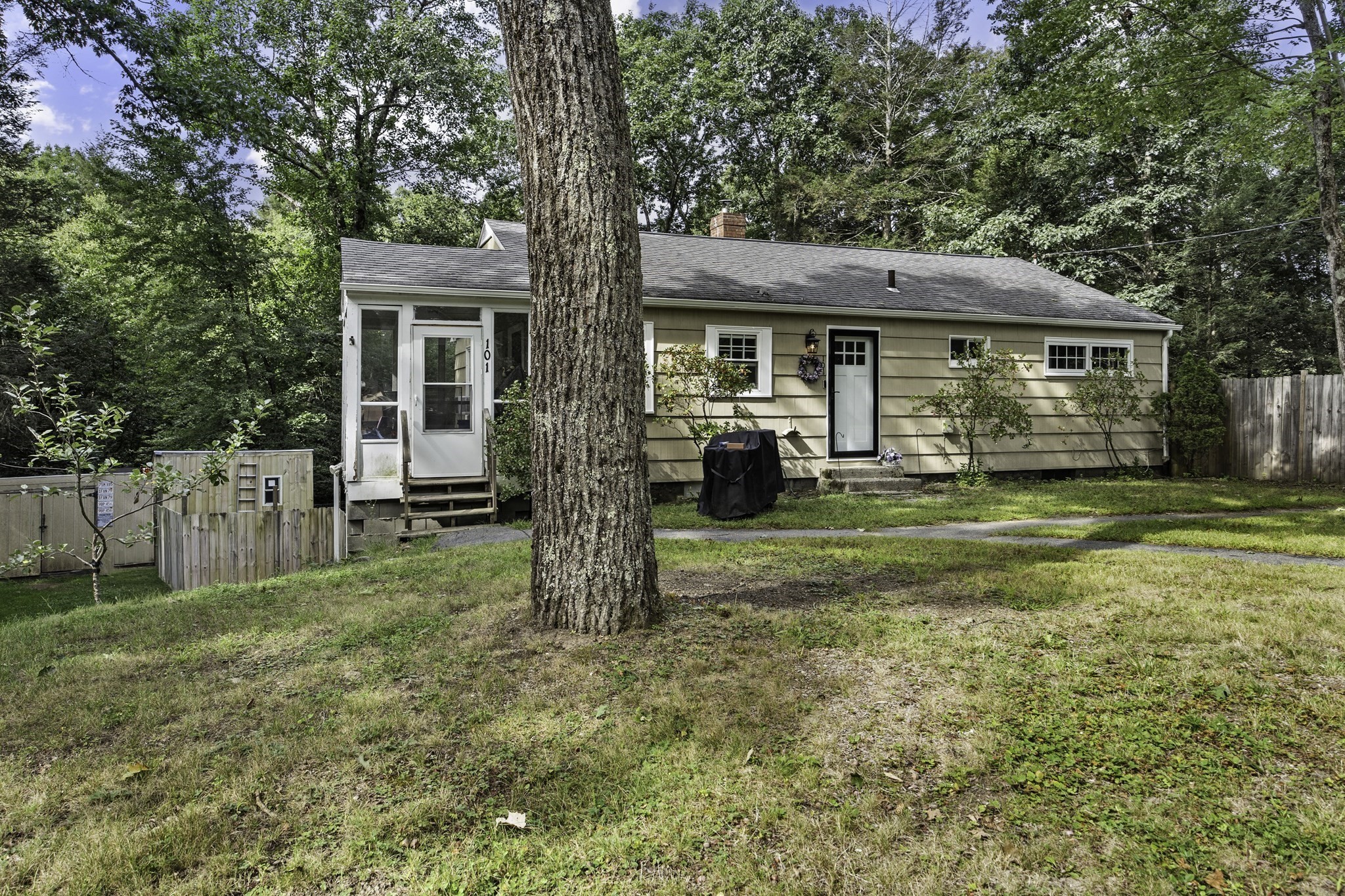 101 Wales Road Monson, MA 01057 - Photo 1 of 29 Gallery Image 1