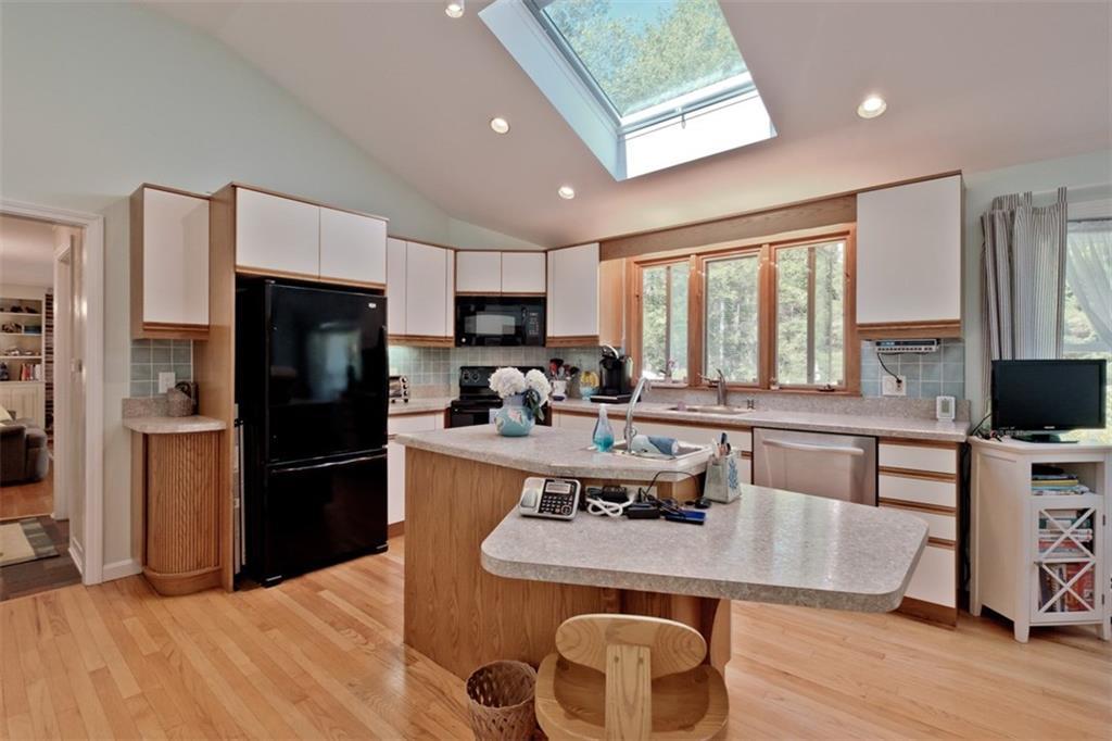 10 Sweet Fern Road Cape Elizabeth, ME 04107 - Photo 6 of 31 Photo